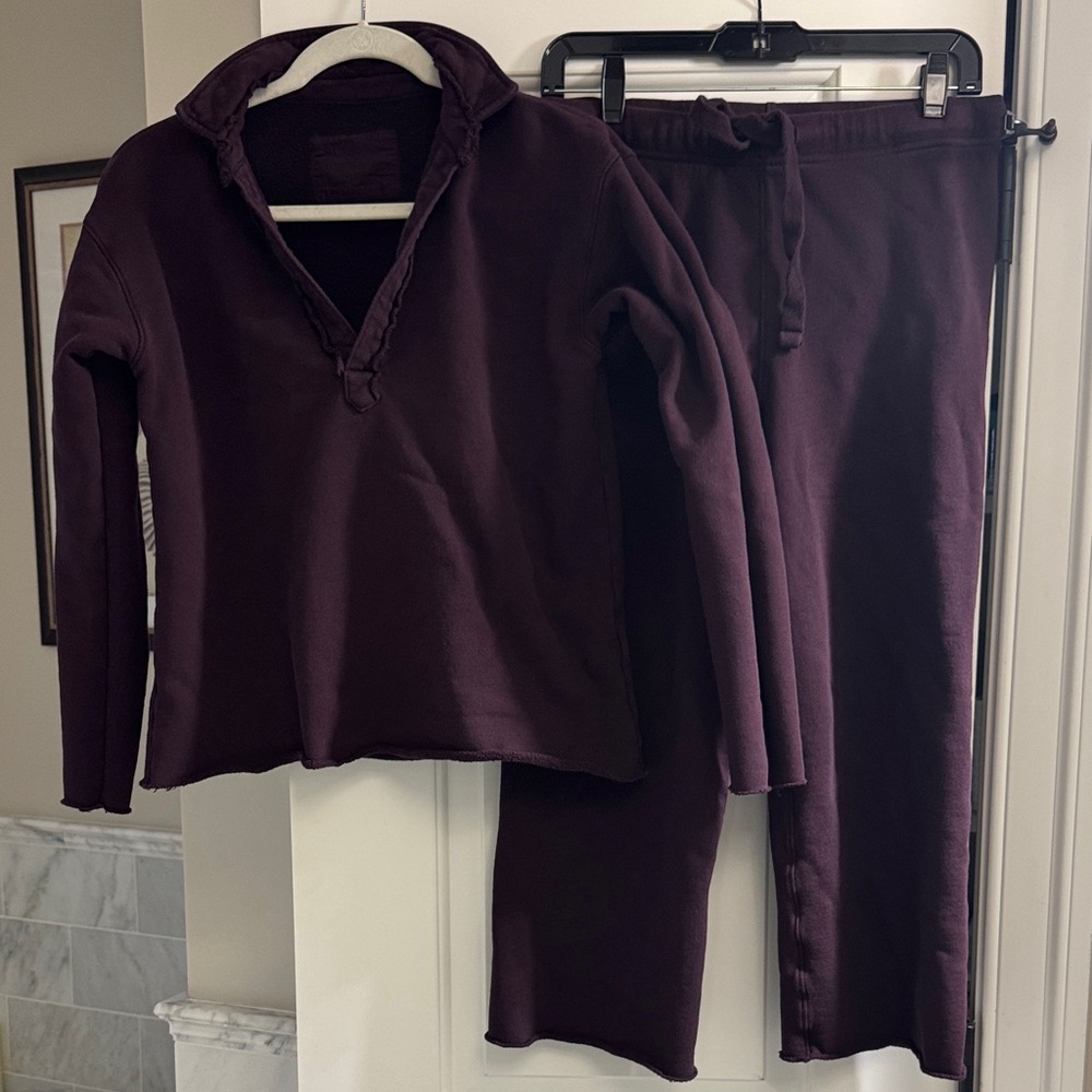 Dark Purple Frank and Eileen Lounge Set